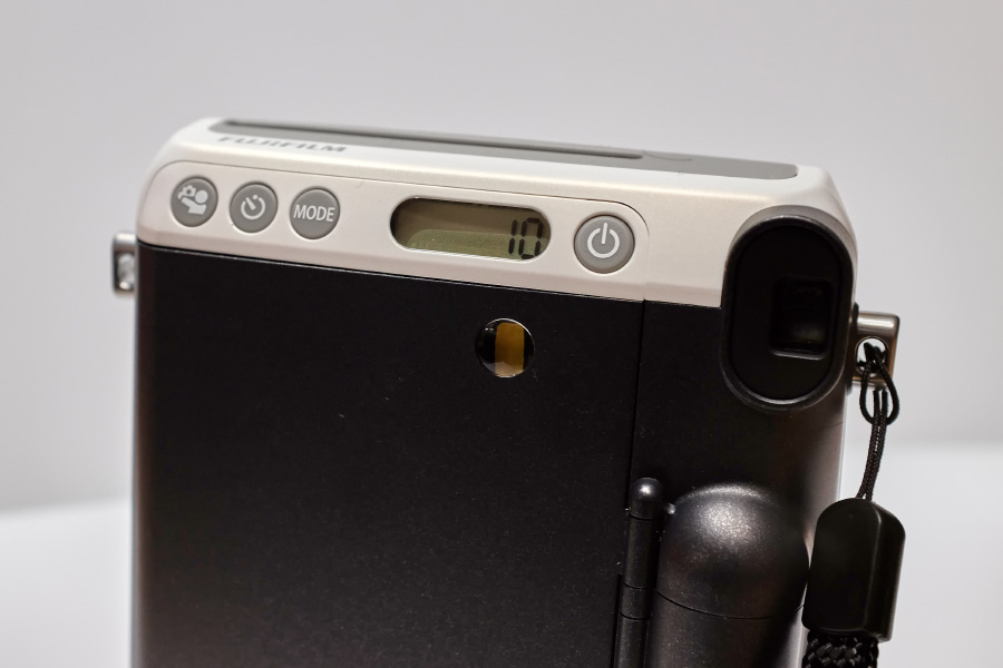 Instax Mini 70 zadní strana
