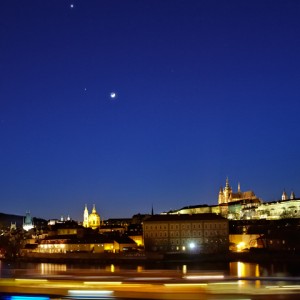 Venuše, Jupiter a Měsíc nad Prahou